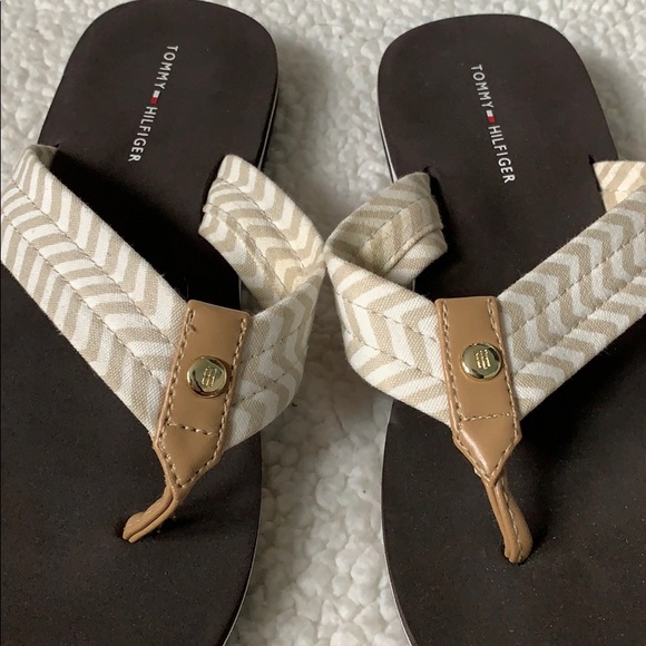 Tommy Hilfiger Flip Flops - Picture 3 of 7
